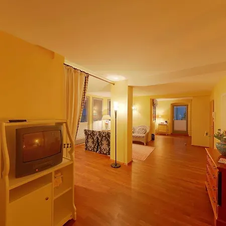 Hotel Romantik Jugendstilhotel Bellevue 4*