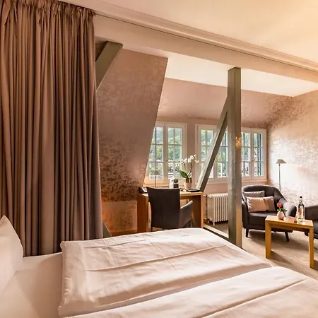 Hotel Romantik Jugendstilhotel Bellevue 4*