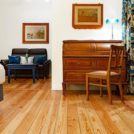 酒店 贝勒沃罗曼蒂克乔根德斯特酒店 4*