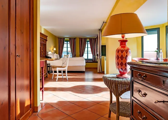 מלון Romantik Jugendstilhotel Bellevue